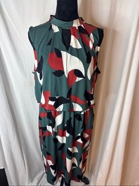 Sleeveless Midi Dress in Forest Green Abstract Print